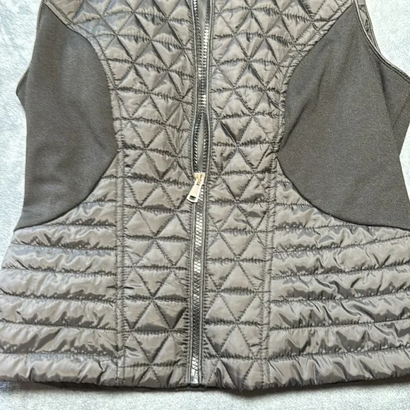 Bebe Quilted Full Zip Hooded Vest/Medium-Black - Picture 3 of 5